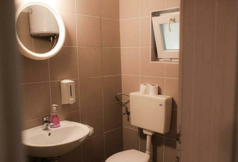 اتاق استاندارد یک نفره, Pansion Palace