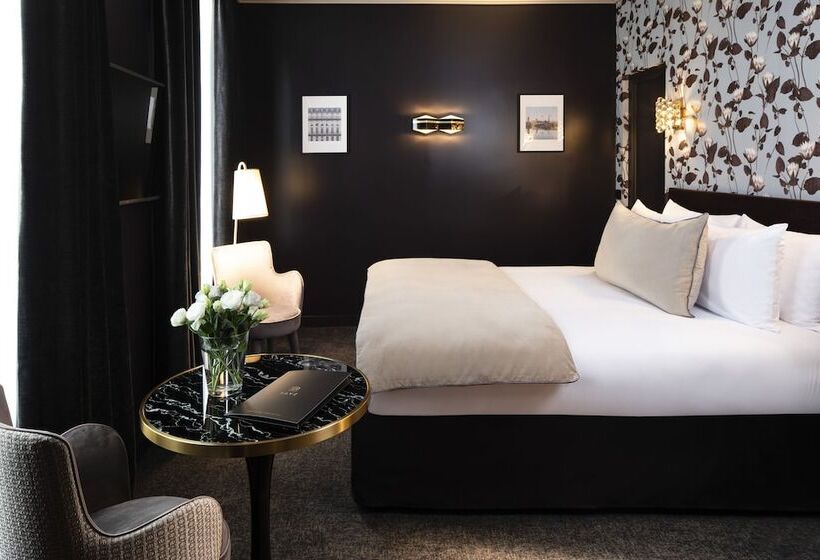 استودیوی استاندارد, Rayz Eiffel