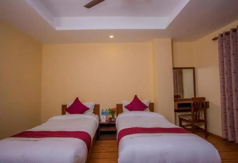 اتاق کلاسیک سه تخته, Oyo 273 Hotel Rara Palace