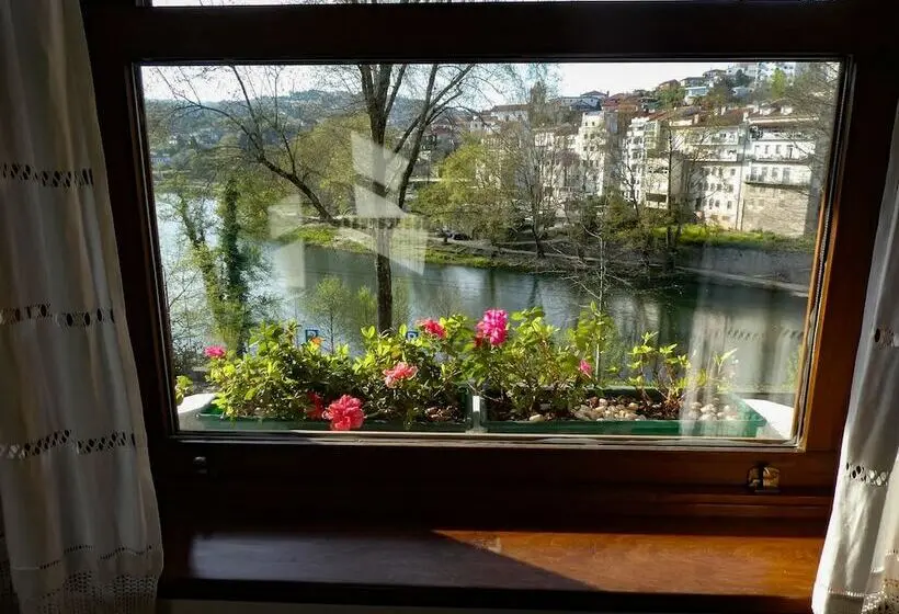 デラックストリプルルーム, Casa Do Ribeirinho