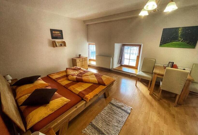 スタンダードトリプルルーム, Pension U Kohoutů