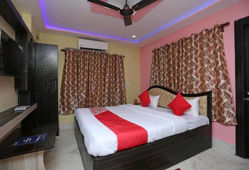 اتاق استاندارد, O Red Velvet Inn Near Chinar Park,airport