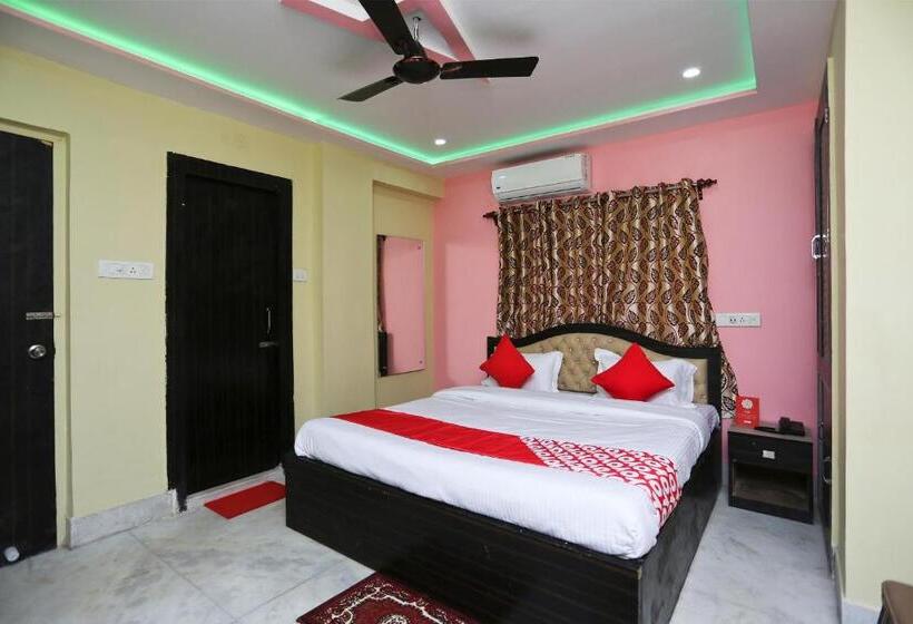 اتاق استاندارد, O Red Velvet Inn Near Chinar Park,airport