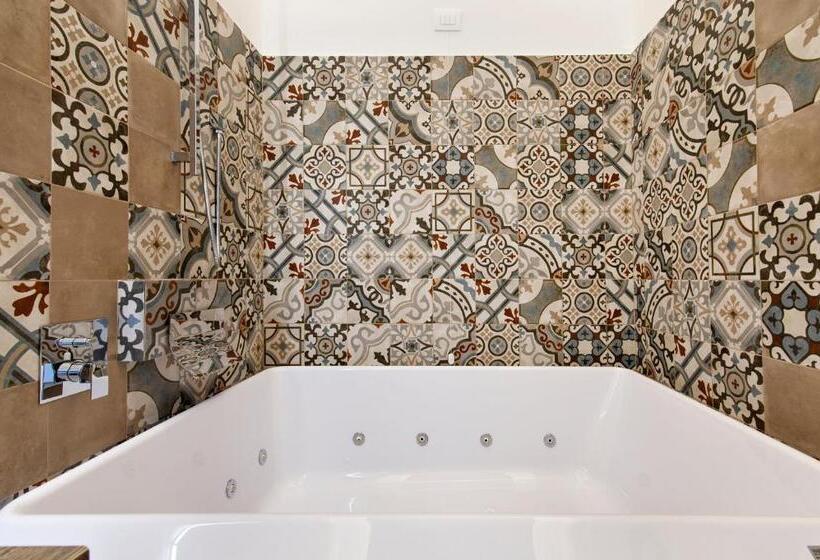 سوئیت با وان آب گرم, Palazzo San Lazzaro Jacuzzi Rooms & Suites Lecce Selection