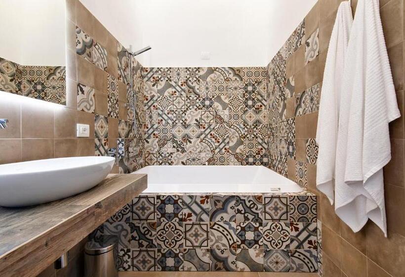 سوئیت با وان آب گرم, Palazzo San Lazzaro Jacuzzi Rooms & Suites Lecce Selection