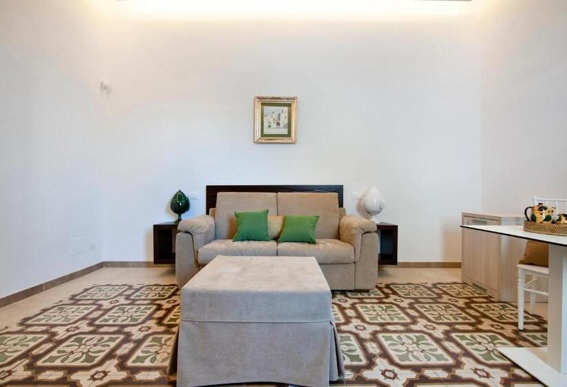 سوییت خانوادگی, Palazzo San Lazzaro Jacuzzi Rooms & Suites Lecce Selection