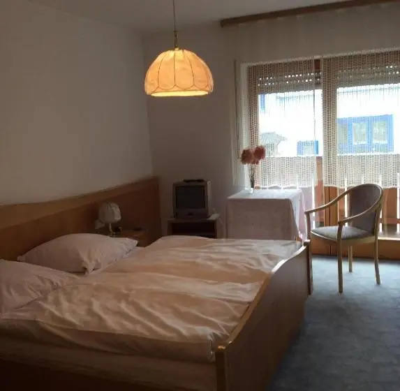 Standard-huone Parveke, Gästehaus Schrötter