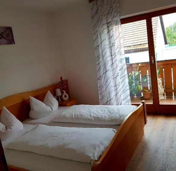 Huoneisto 1 Makuuhuone, Gästehaus Schrötter