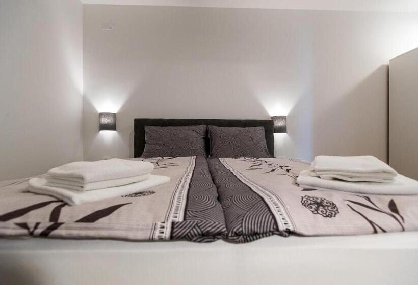 발코니 디럭스 룸, Pansion Preza