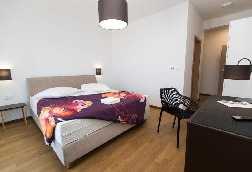 패밀리 룸, Pansion Preza