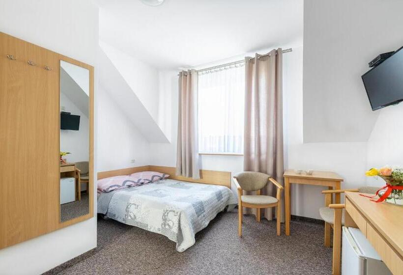 חדר סטנדרט, Dg Albatros Ii