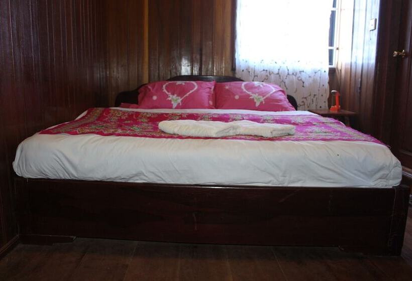 이코노미 룸, Terre De Lumiere