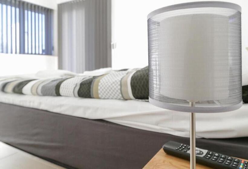 スタンダードトリプルルーム, Ikast