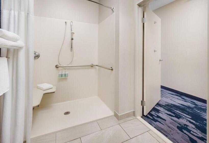 带大床的标准间, Fairfield Inn Philadelphia Airport