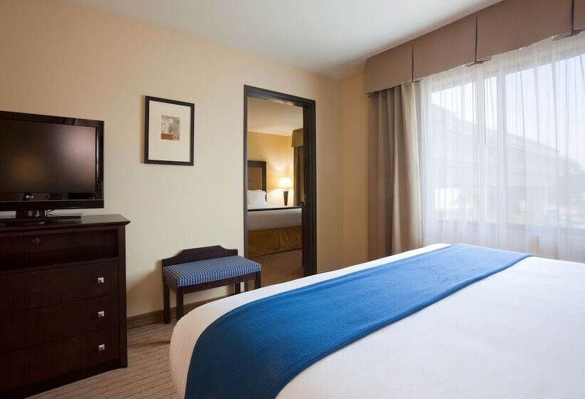 جناح, Holiday Inn Express & Suites Madison Verona, An Ihg