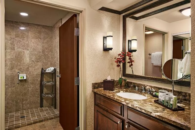 キングサイズベッドのスイートルーム, Sonesta Suites Scottsdale Gainey Ranch