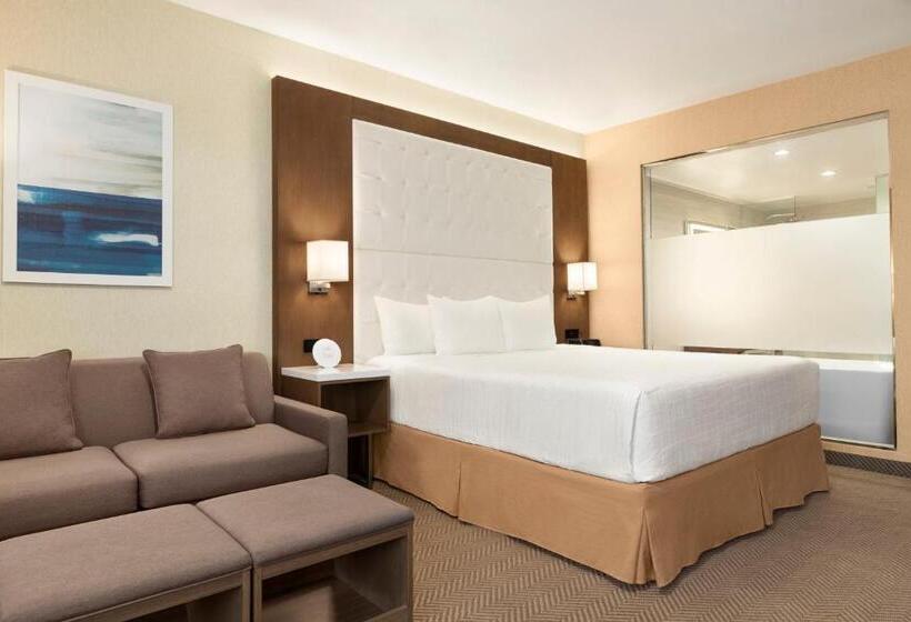 キングサイズベッドのスイートルーム, Wyndham Anaheim