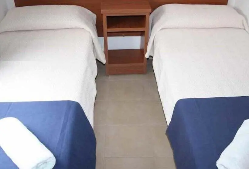 اتاق استاندارد, Hostal Sant Jordi