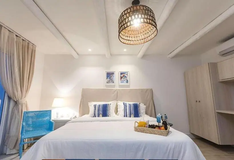 Sviitti Allasnäkymä, La Plage Hotel Boutique