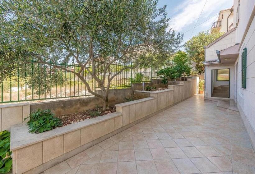 شقة غرفة واحدة, Apartments Ivana Mira