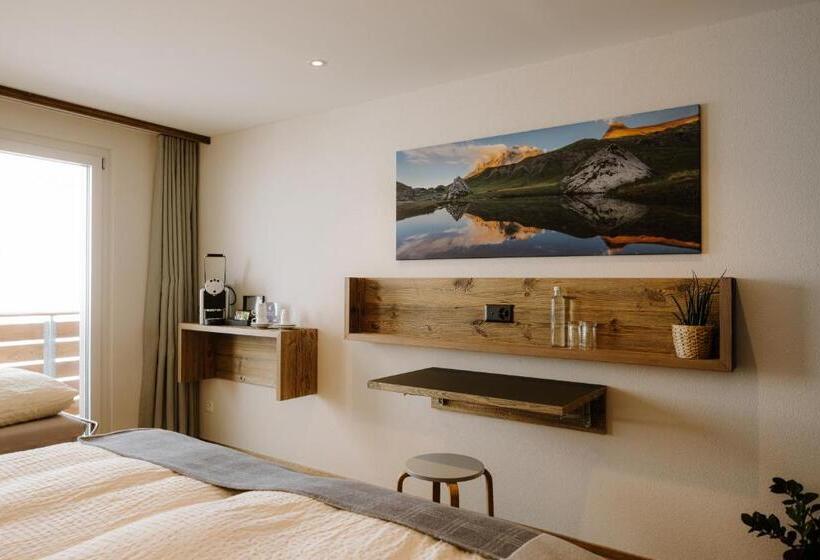 Standardrum med Balkong, Berghotel Engstligenalp