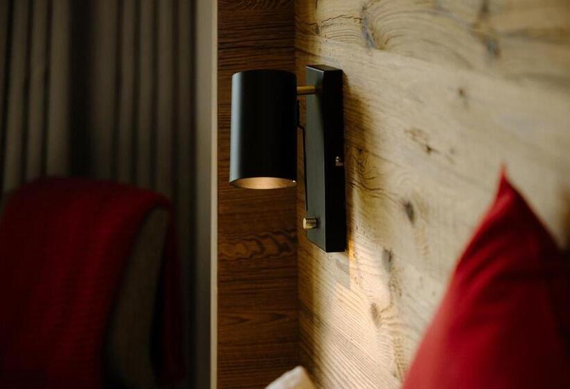 Standardrum med Balkong, Berghotel Engstligenalp