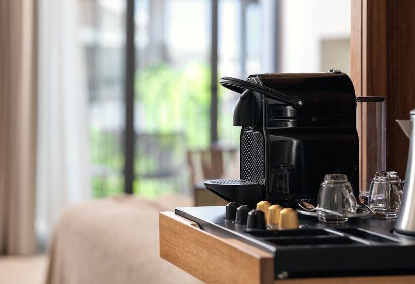 سوییت جونیور, Contessina Suites & Spa Adults Only