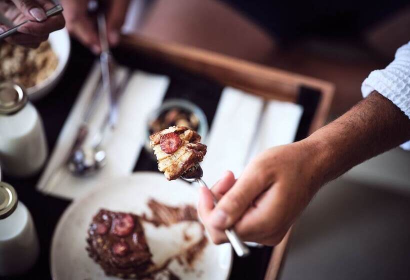 سوییت جونیور, Contessina Suites & Spa Adults Only