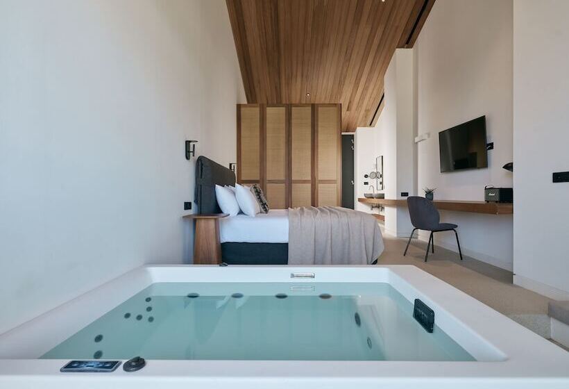 سوئیت با وان آب گرم, Contessina Suites & Spa Adults Only