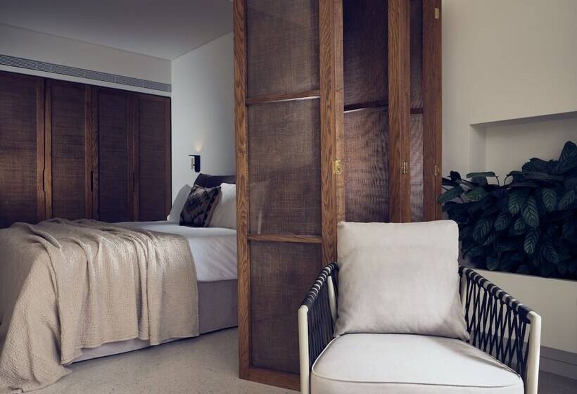 سوئیت جونیور با استخر, Contessina Suites & Spa Adults Only