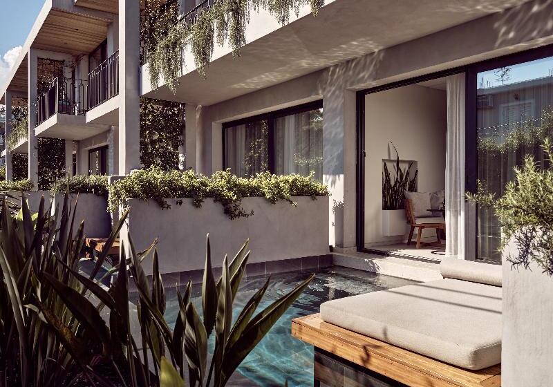 سوئیت جونیور با استخر, Contessina Suites & Spa Adults Only