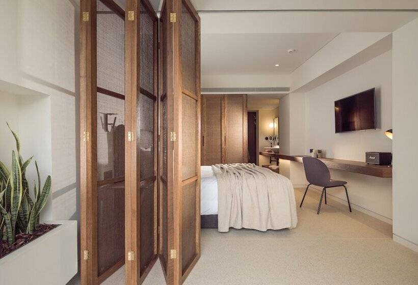 سوئیت جونیور با استخر, Contessina Suites & Spa Adults Only