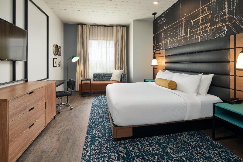 장애인을 위한 킹사이즈 침대 스탠다드 룸, Indigo Tallahassee Collegetown, An Ihg