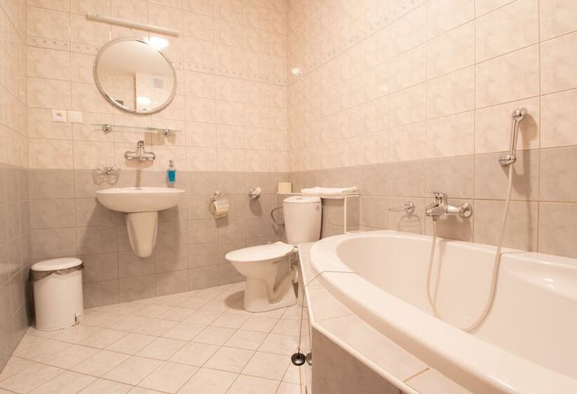 클래식 스위트, Stupka