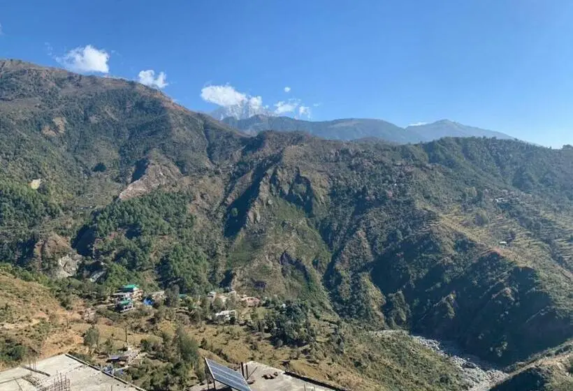 اتاق لوکس, Auspiscious Him View