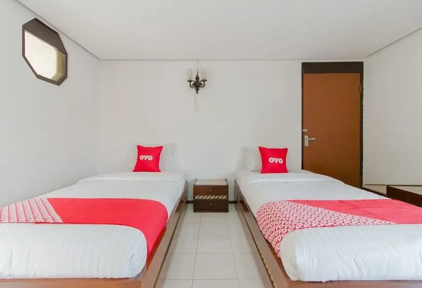 Habitació Deluxe, Oyo 1996 Koneng