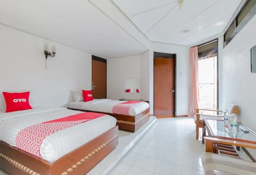 Habitació Deluxe, Oyo 1996 Koneng