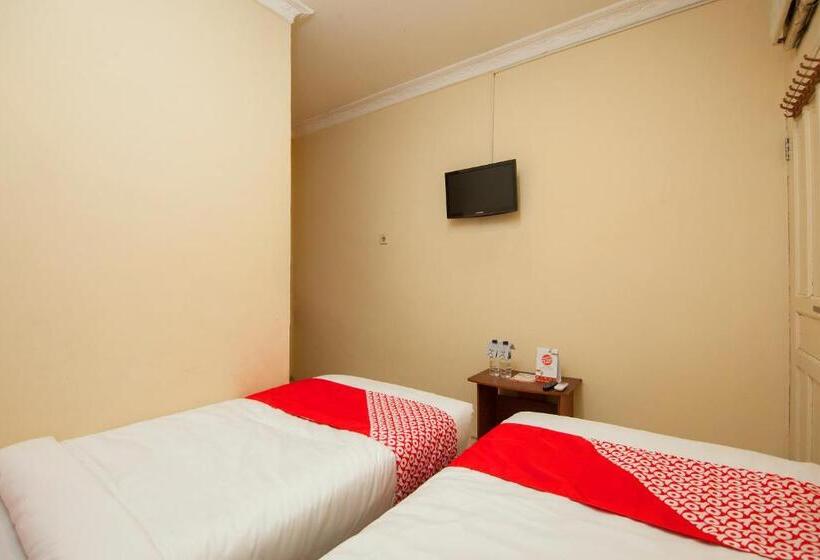 スタンダードルーム, Oyo 2045 211