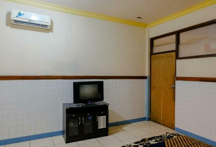 غرفة قياسية, Dewi Near Gor Merdeka Jombang Mitra Reddoorz