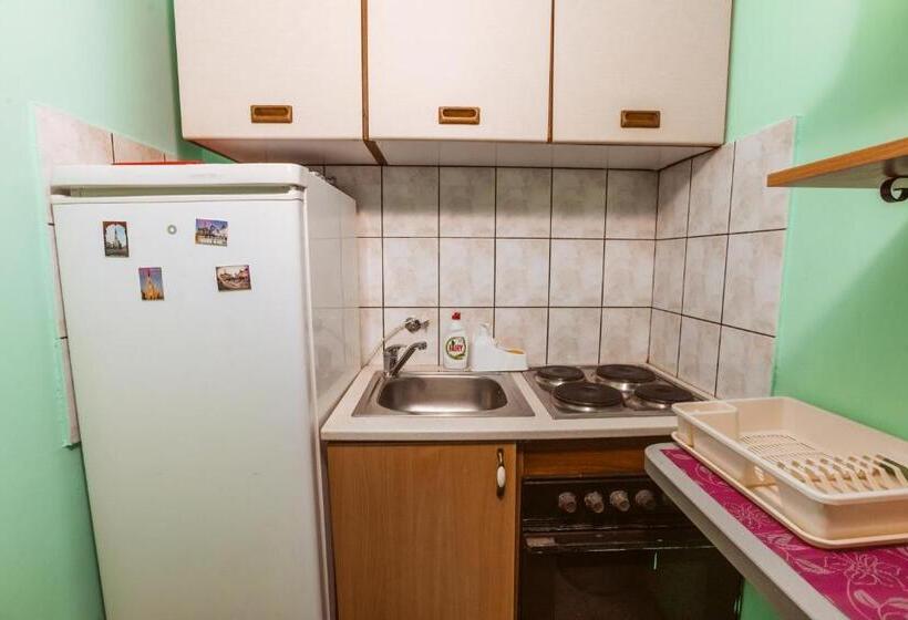 اتاق استاندارد, Laufer