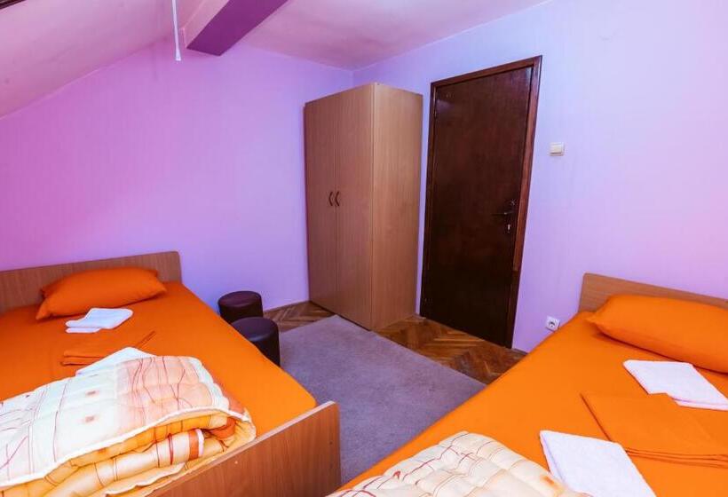 اتاق استاندارد, Laufer