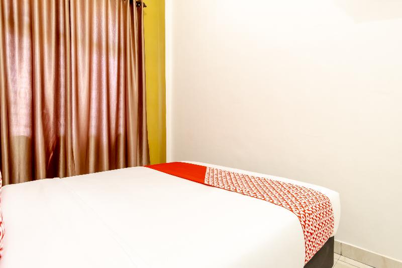 スタンダードルーム, Oyo 1400 Barat Residence