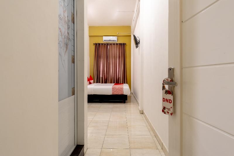 スタンダードルーム, Oyo 1400 Barat Residence