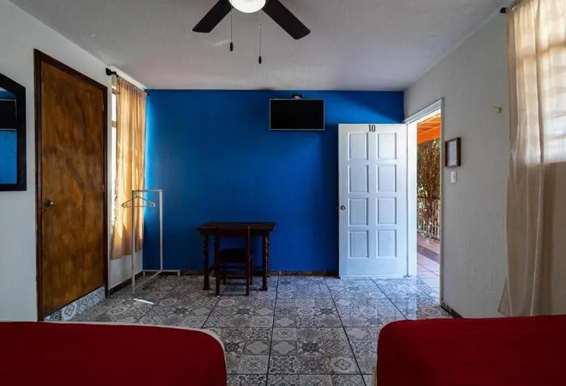 اتاق استاندارد سه نفره, Posada Bugambilias