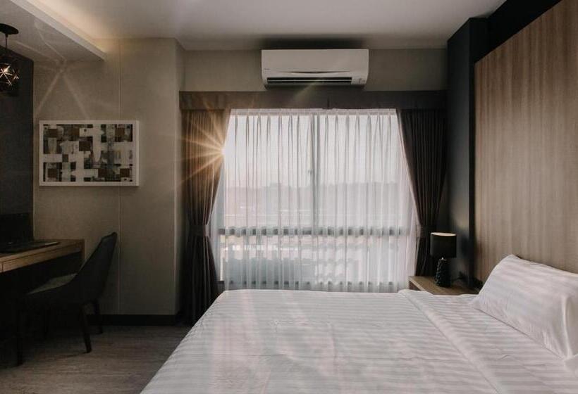 스탠다드 룸 킹사이즈 침대, Arista Hotel Ubon