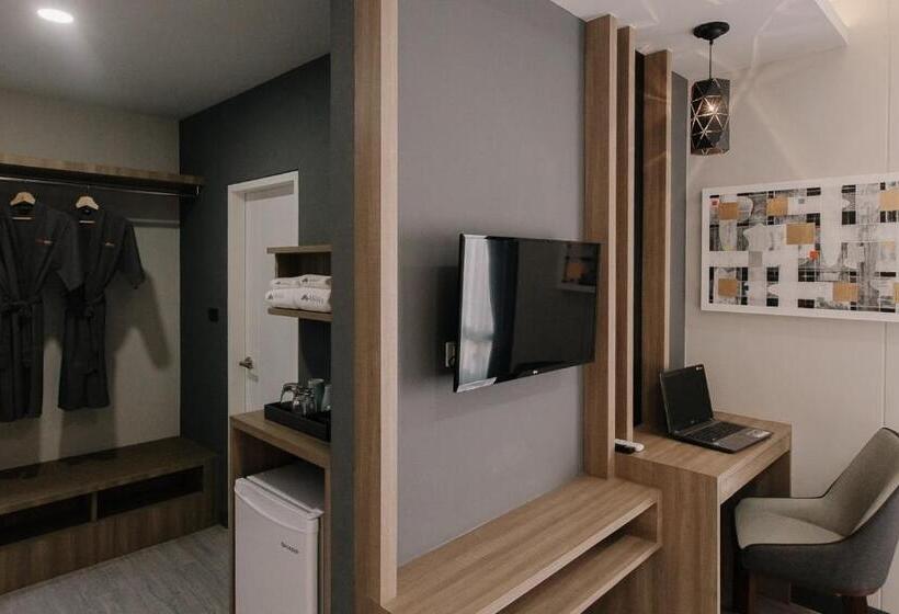 غرفة سوبيريور سرير كينج, Arista Hotel Ubon