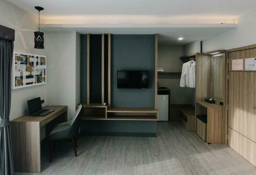 스탠다드 룸 킹사이즈 침대, Arista Hotel Ubon