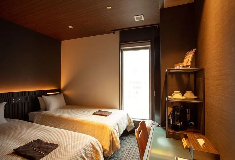 اتاق اکونومی, Jhoteltokyogeo