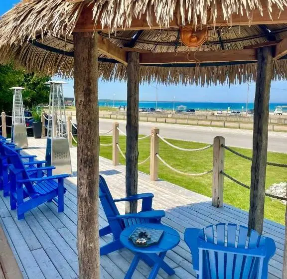 Suite with lake view, Paradise Inn On The Beach