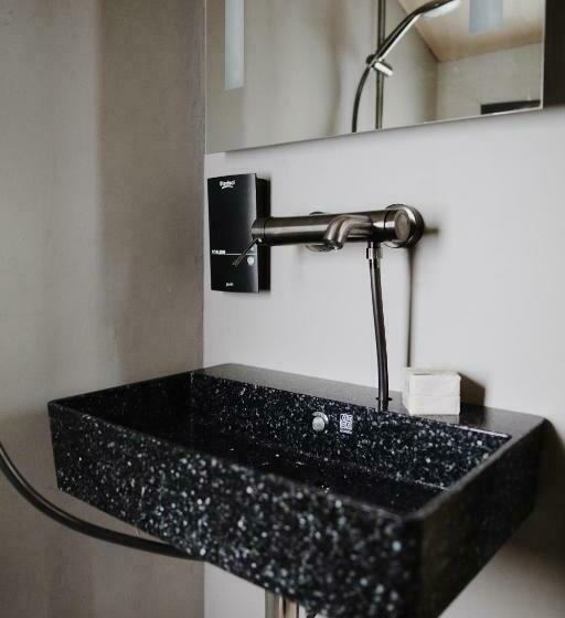 اتاق استاندارد با چشم‌انداز, Magical Pond Nature Igloos